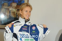 Rasa mostra la sua nuova maglia